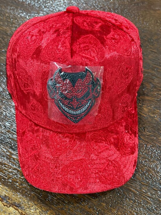 Chucky Hats Other - CH Chucky Hats Porte Y Estilo Red Velvet Devil Medallion Sequin Black Horror